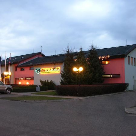 Hotel Dynamic Nová Dubnica Exterior foto